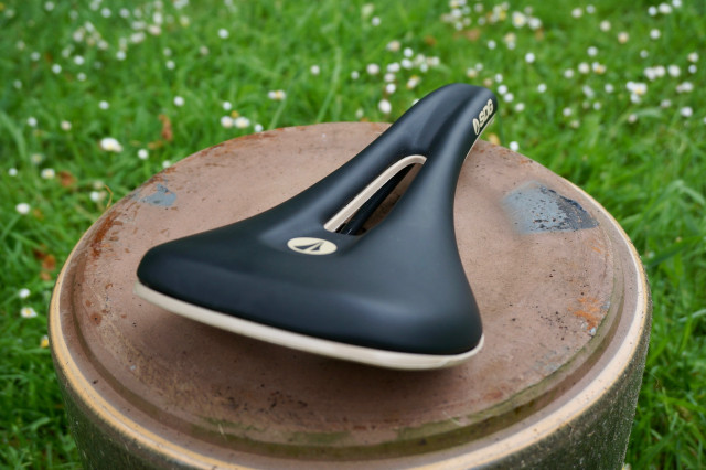 SDG Bel-Air V3 Overland Lux-Alloy saddle review - Cycling News